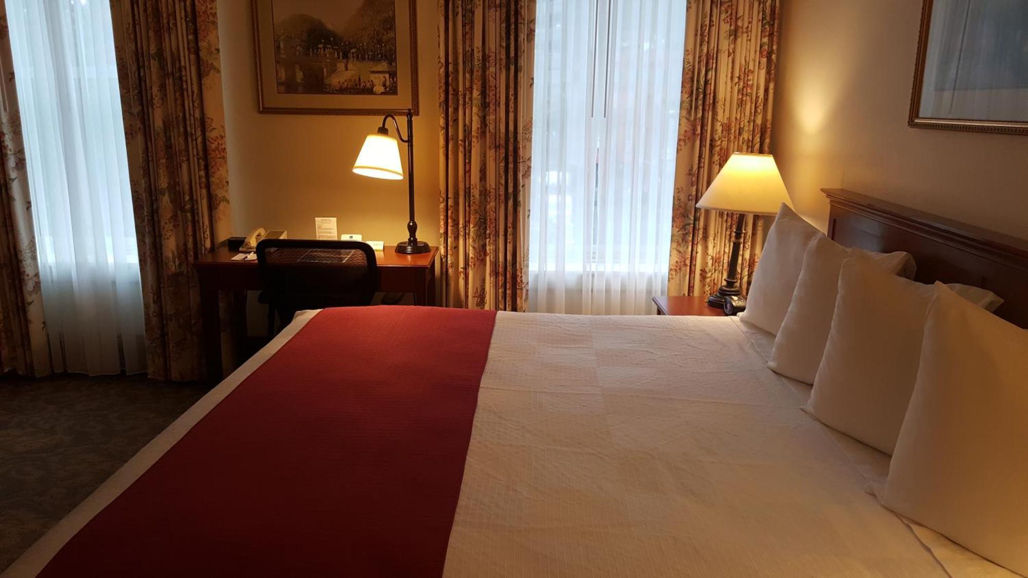 Western Pioneer Square Downtown 3*