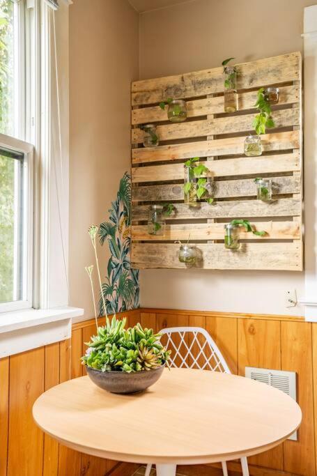 Charming In Capitol Hill - Foxglove Rm 4 Holiday home