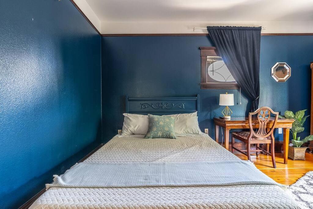 Charming In Capitol Hill - Foxglove Rm 4 Holiday home