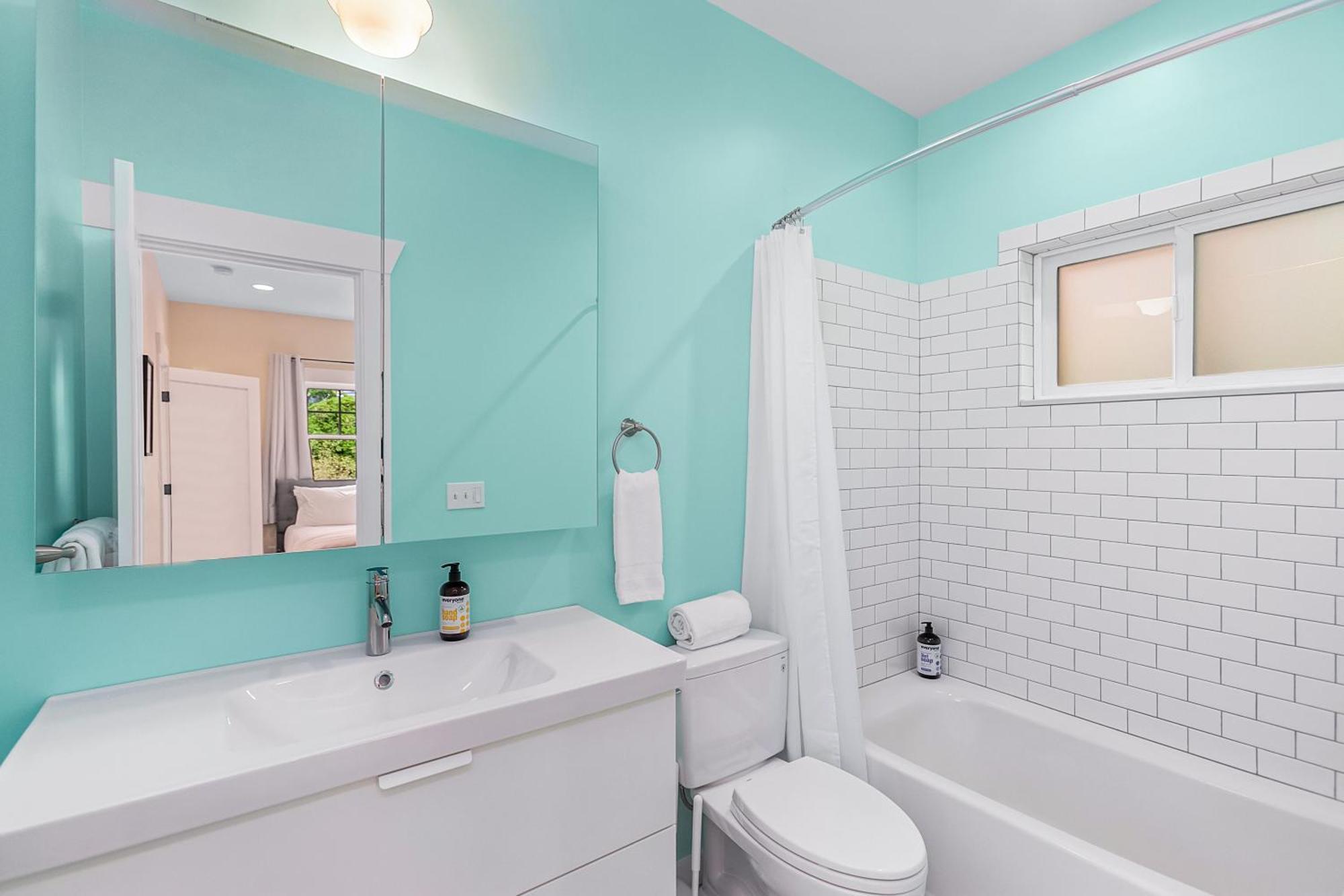 Phinney's Newest Family House With Bbq Seattle