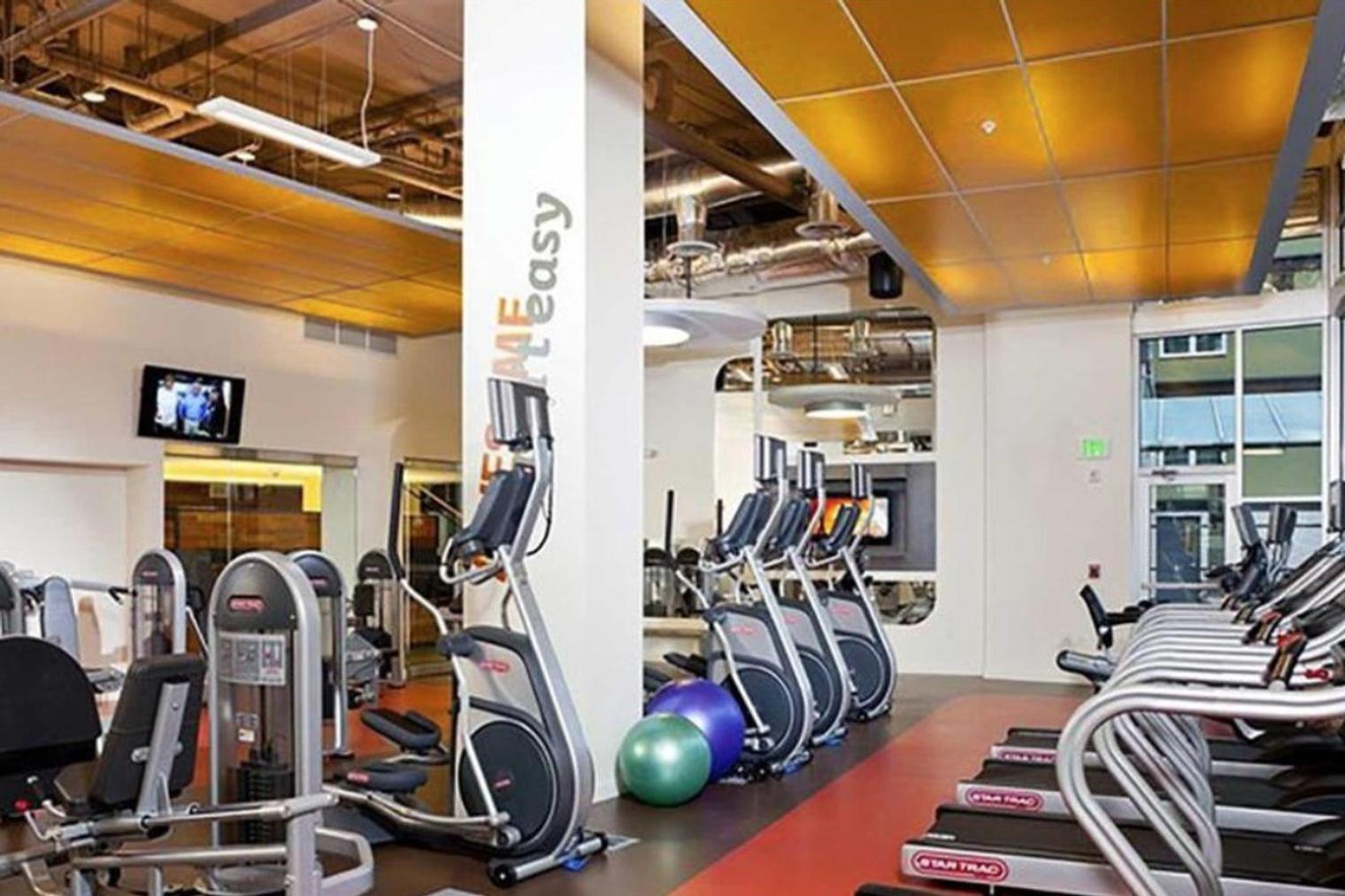Blueground Lqa Gym Shared Garden Wd Lounge Sea-766 *