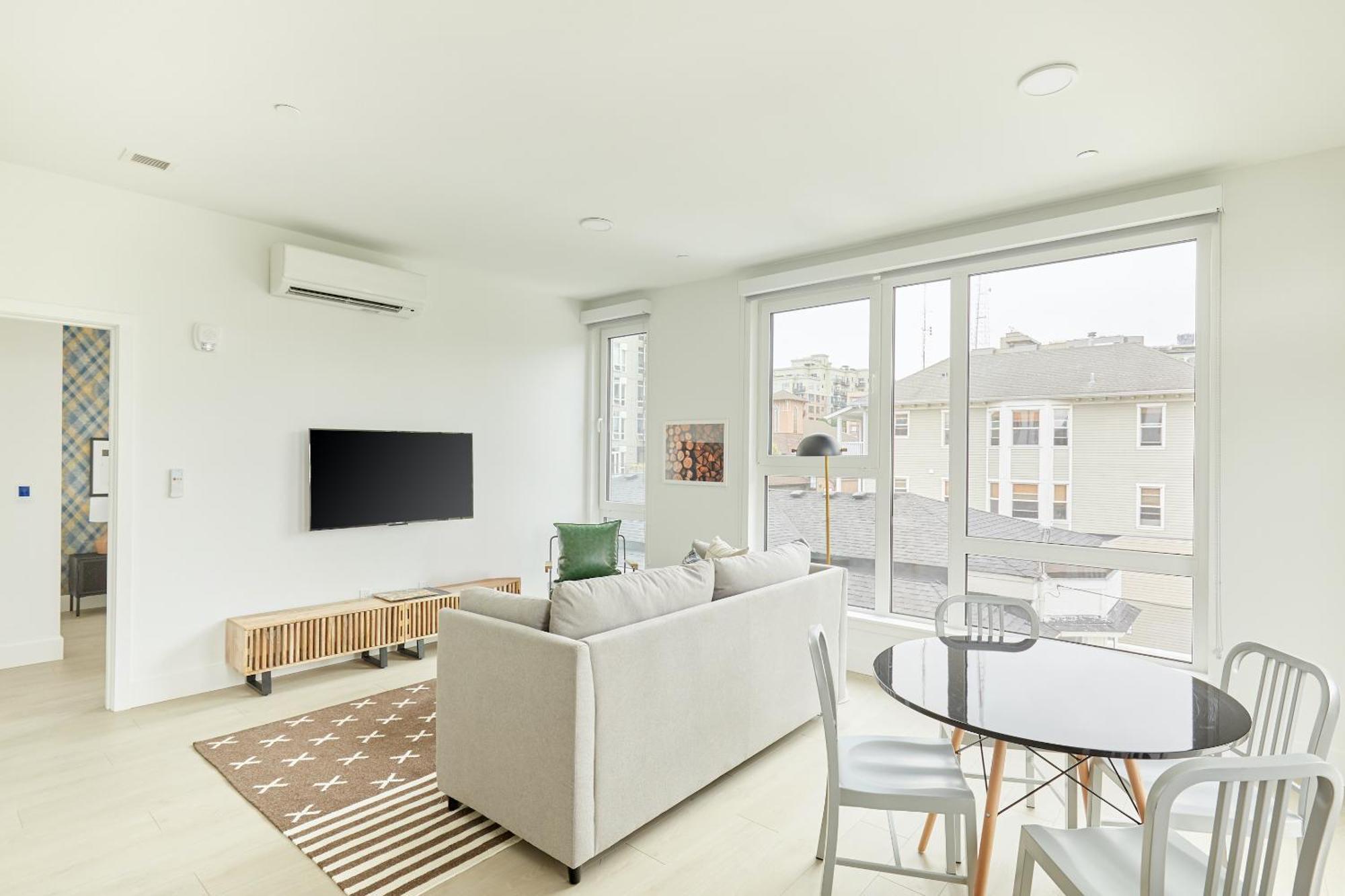 Hotel Sonder At Solis 4*