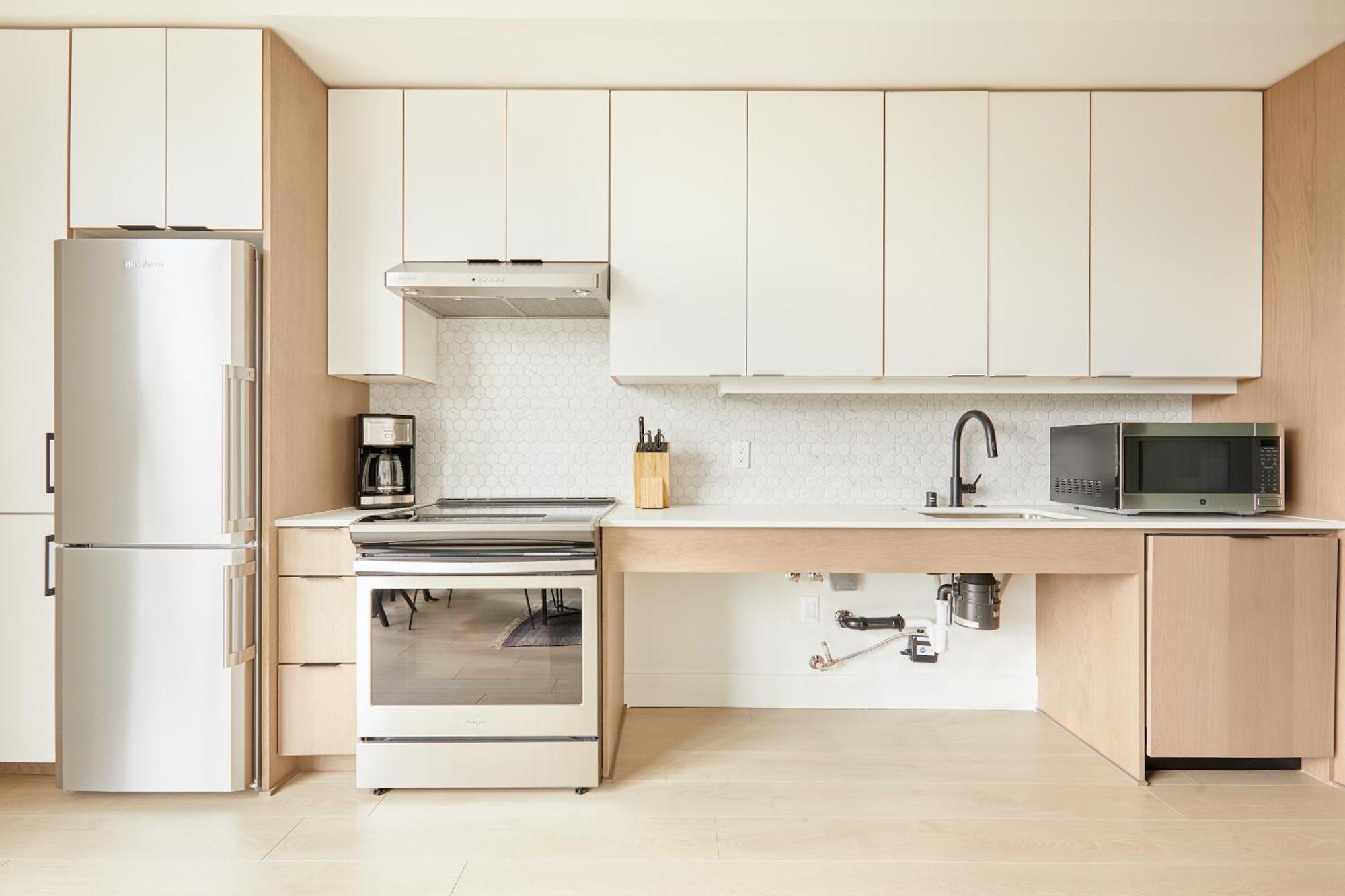 Hotel Sonder At Solis Seattle