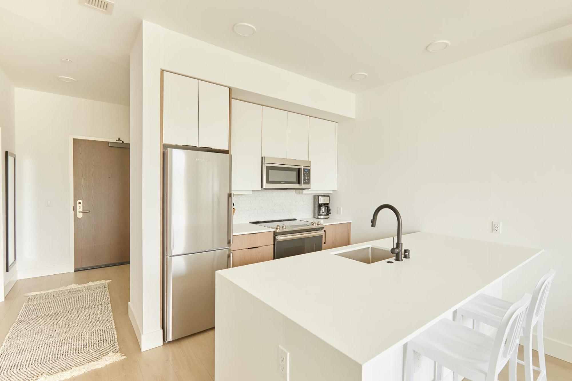 Hotel Sonder At Solis Seattle