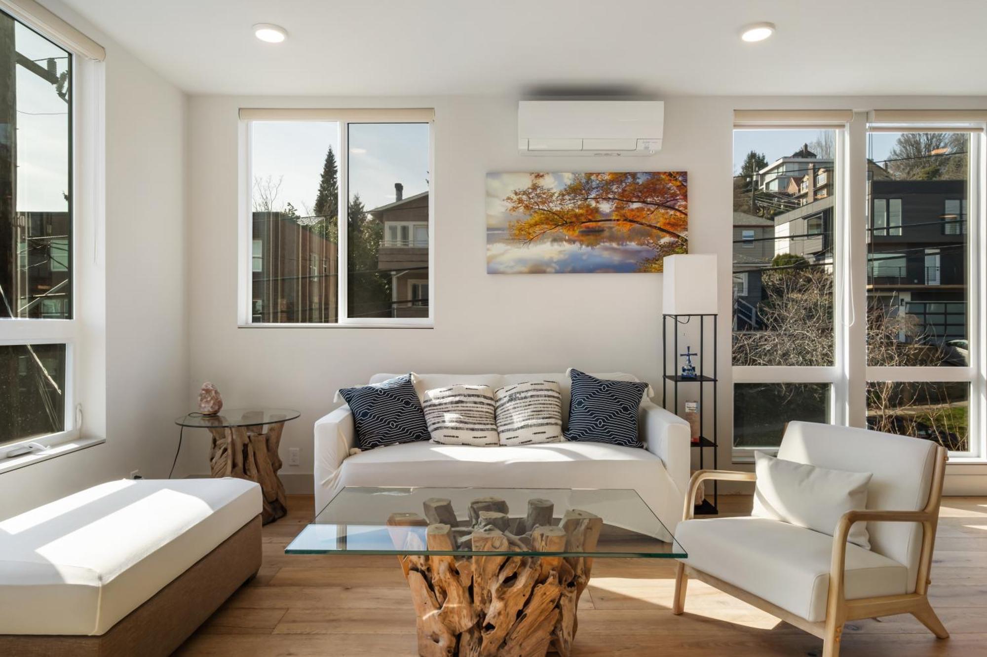 Modern Townhome With Space Needle View * Seattle