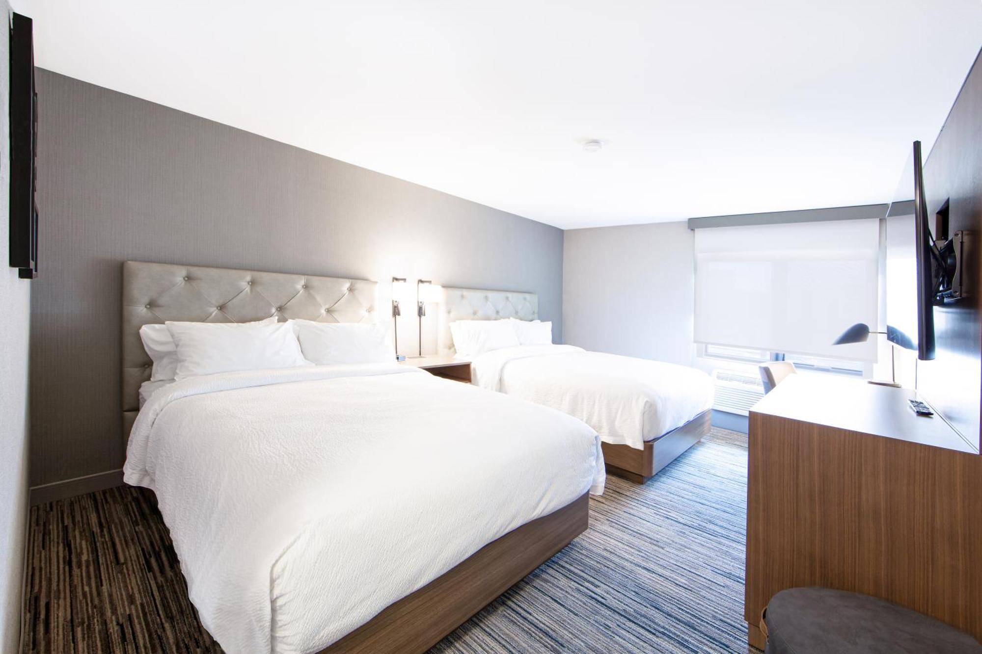 Four Points By Sheraton Downtown Center Hotel 3*