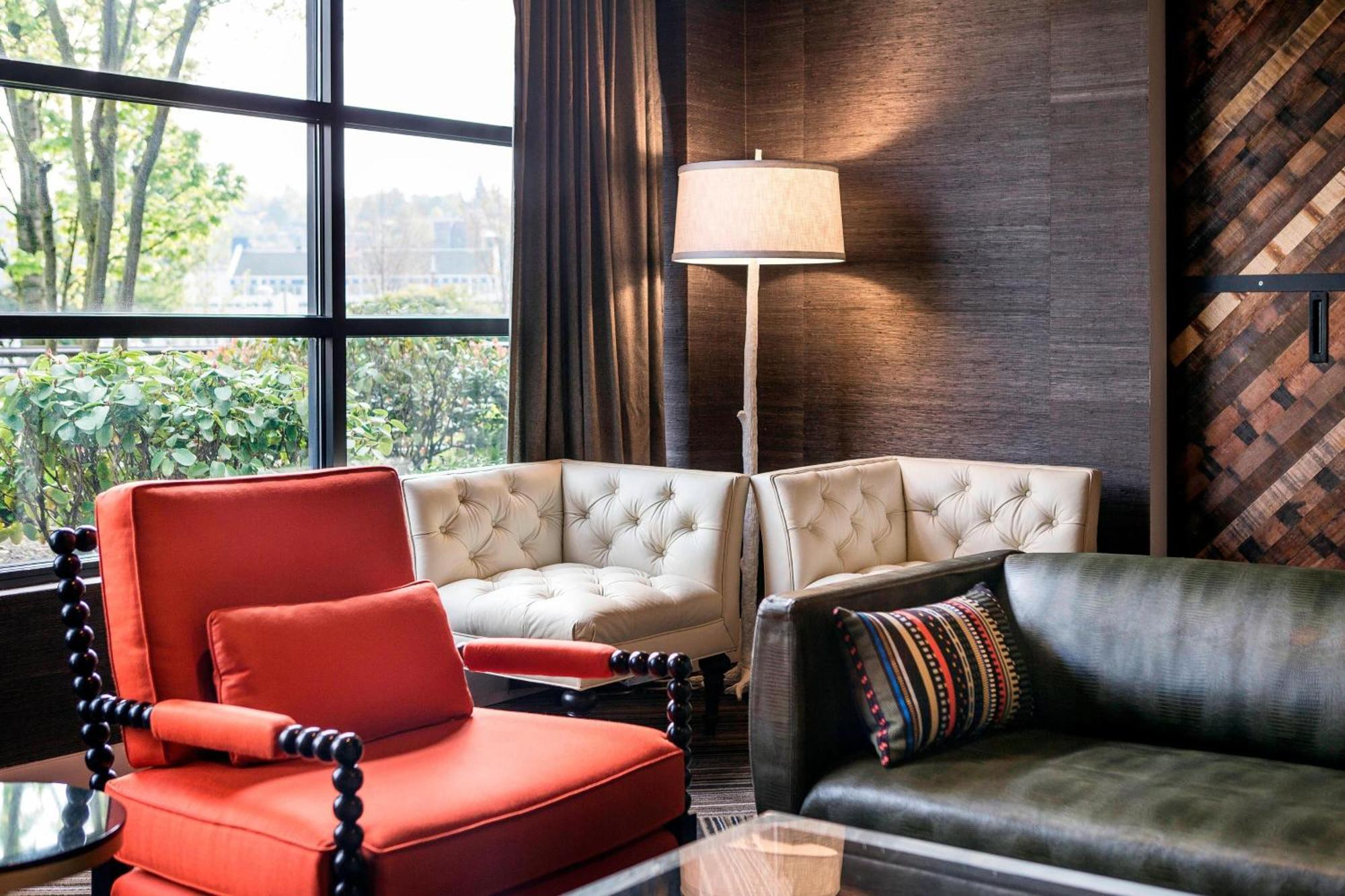 Courtyard Downtown/lake Union Hotel