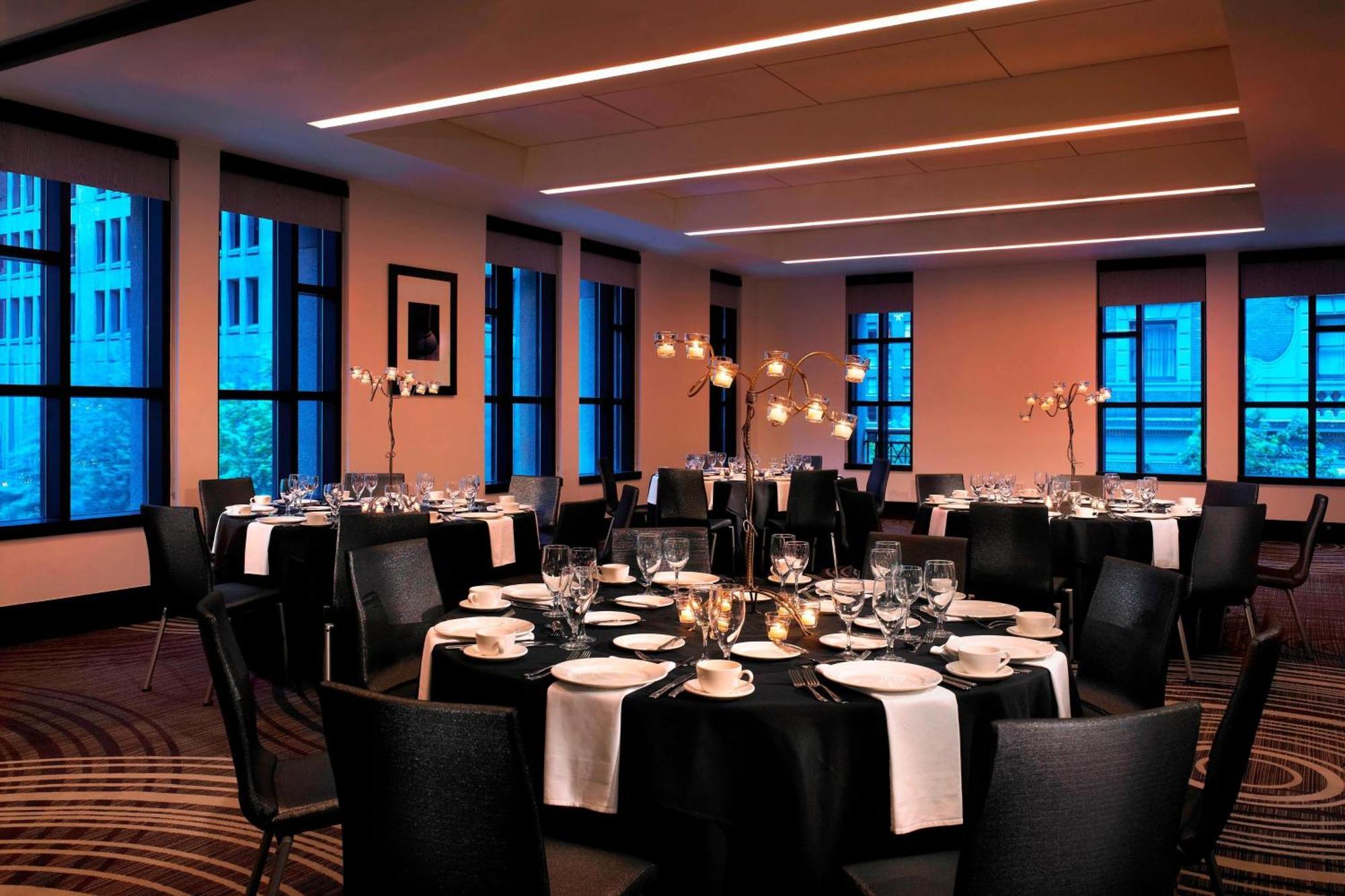 W Hotel 4*