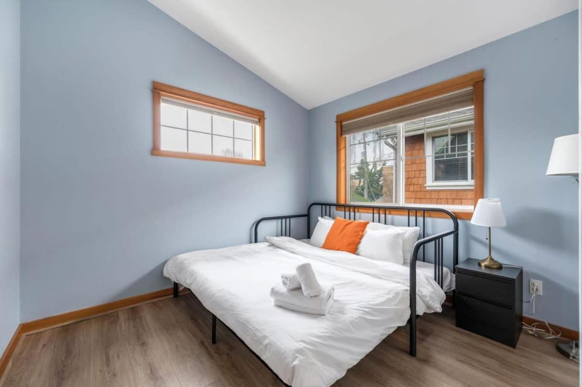 Urban Oasis- Central 2 Bedroom Unit, Walking Distance To Seattle's Top Attractions Holiday home Seattle