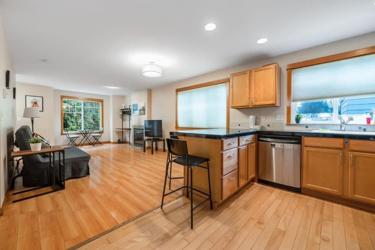 Holiday home Urban Oasis- Central 2 Bedroom Unit, Walking Distance To Seattle's Top Attractions Seattle