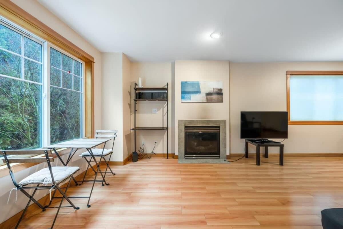 Holiday home Urban Oasis- Central 2 Bedroom Unit, Walking Distance To Seattle's Top Attractions