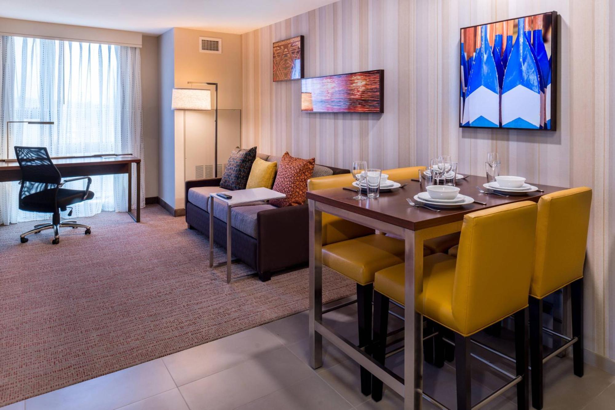 By Marriott District