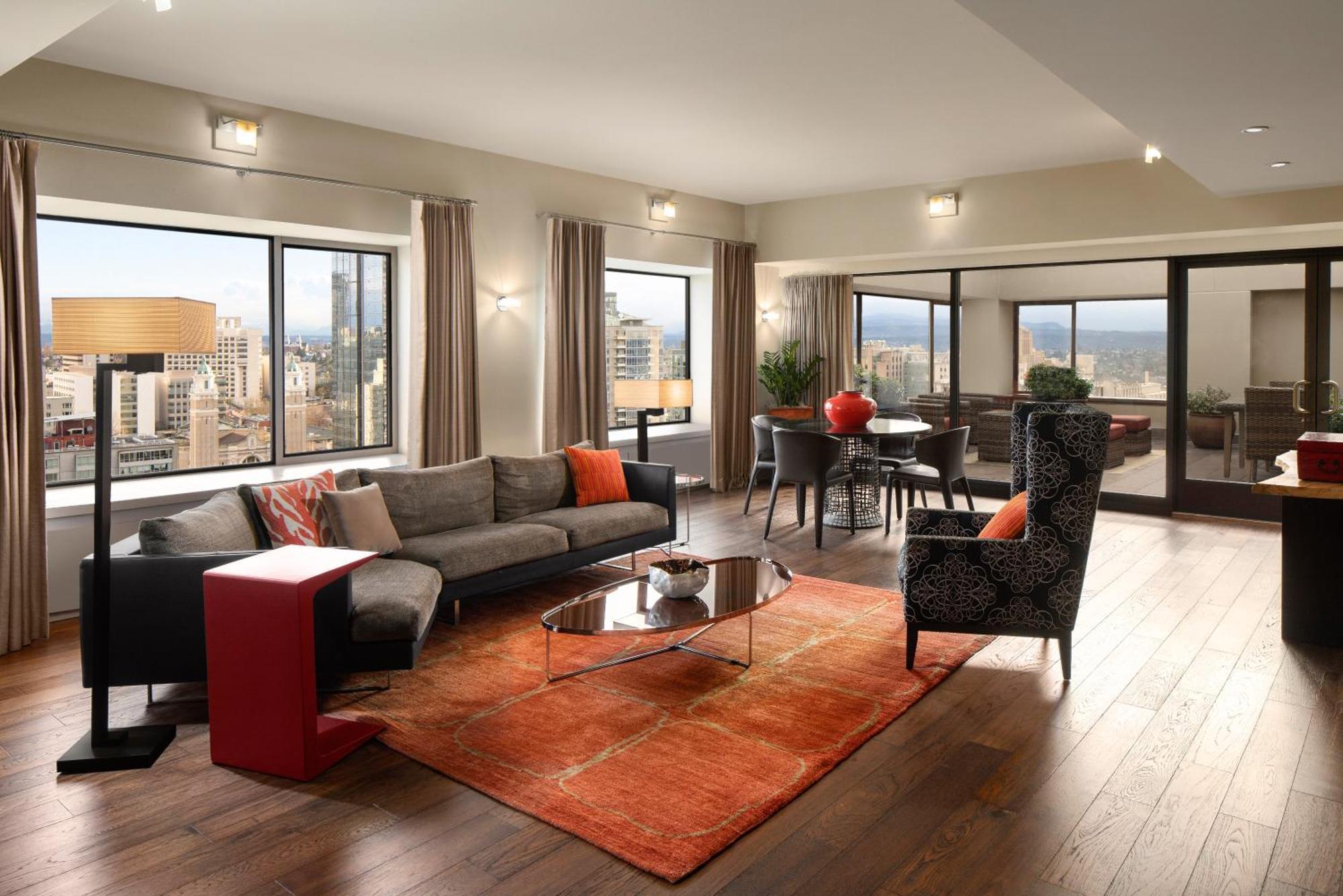 Hotel Renaissance 4*