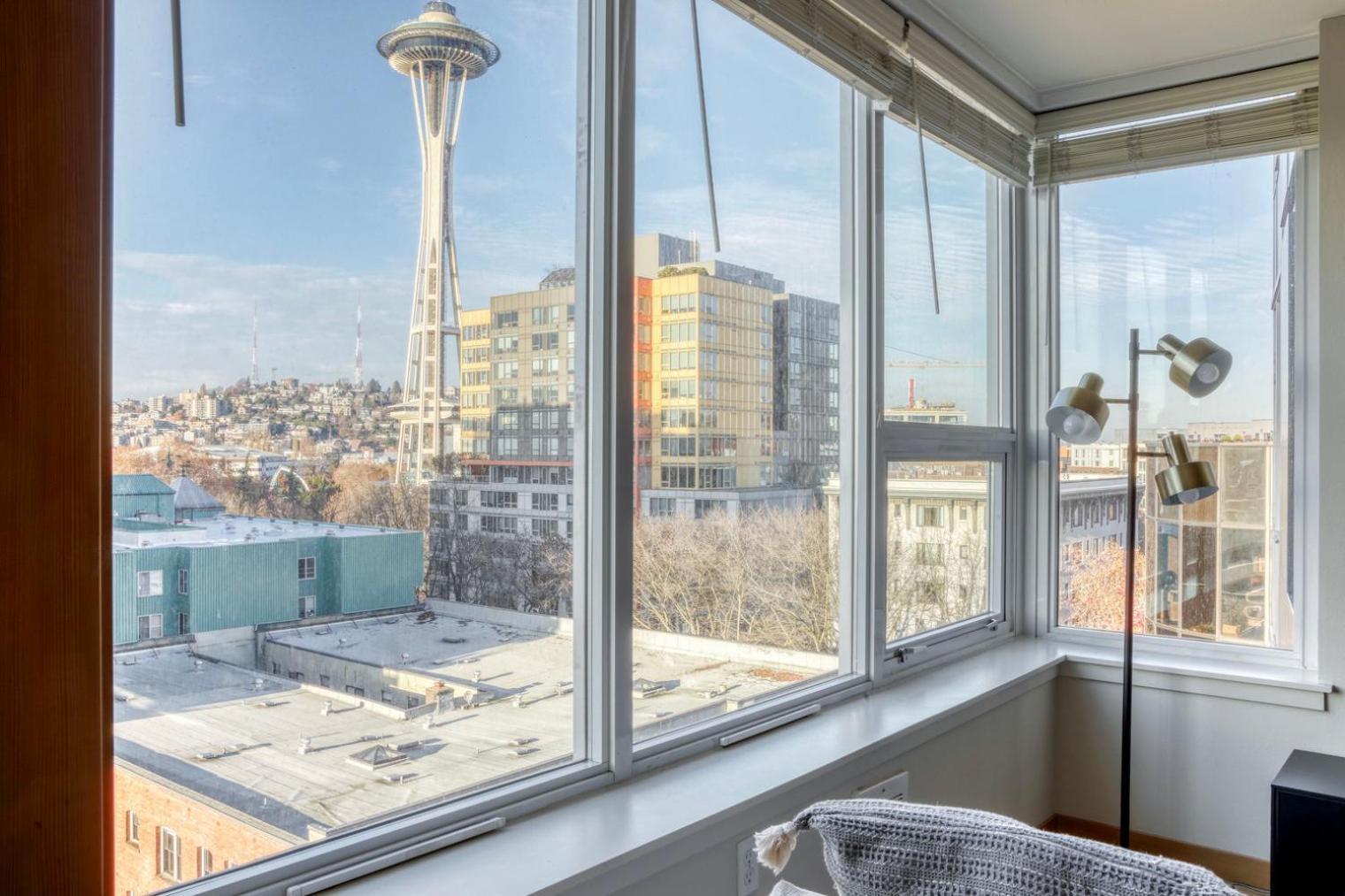 Bell Town Jr 1br W Rooftop Deck Nr Dining Sea-661