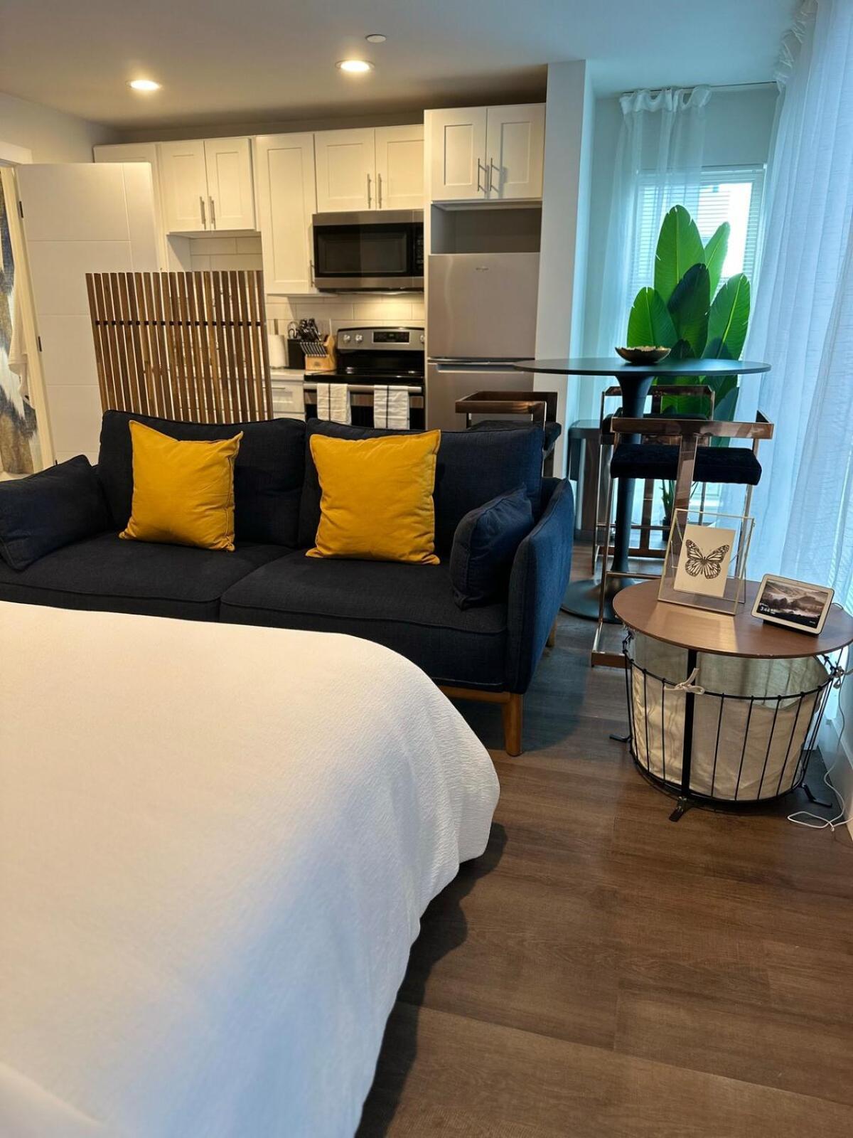 Luxe Modern Retreat In The