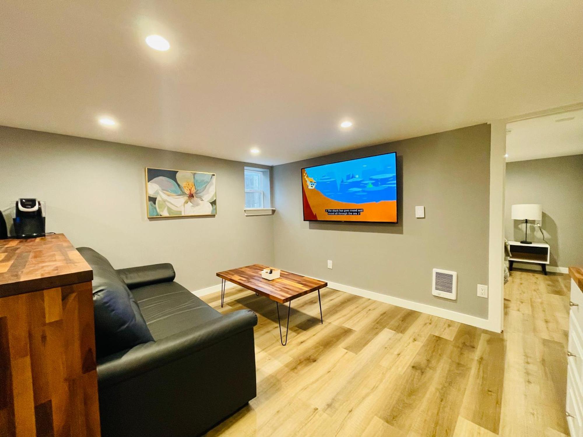 Villa 1st Line C Full Modern Remodeled Seattle