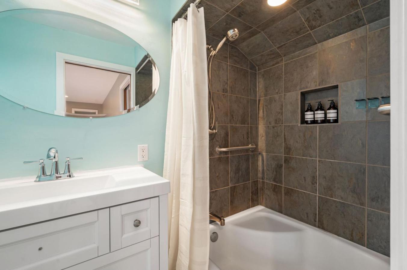 Holiday home 3br 3ba Kerry Park Retreat In Queen Anne