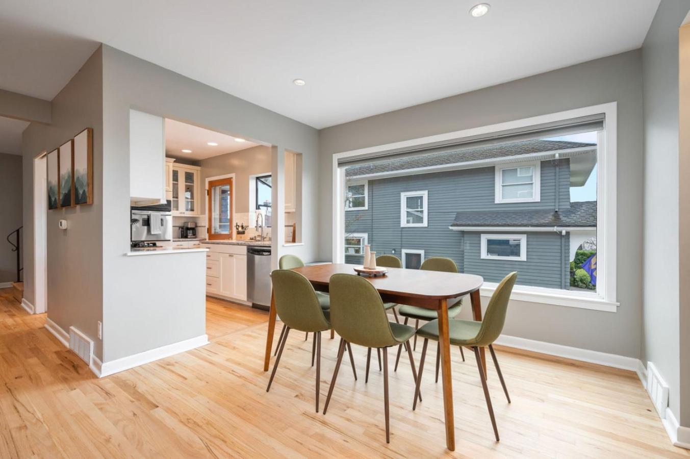 3br 3ba Kerry Park Retreat In Queen Anne