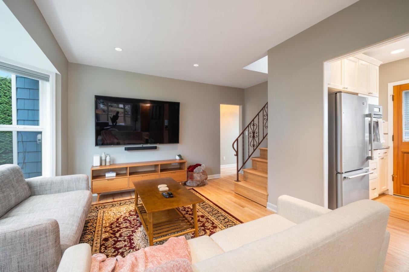 3br 3ba Kerry Park Retreat In Queen Anne Holiday home Seattle