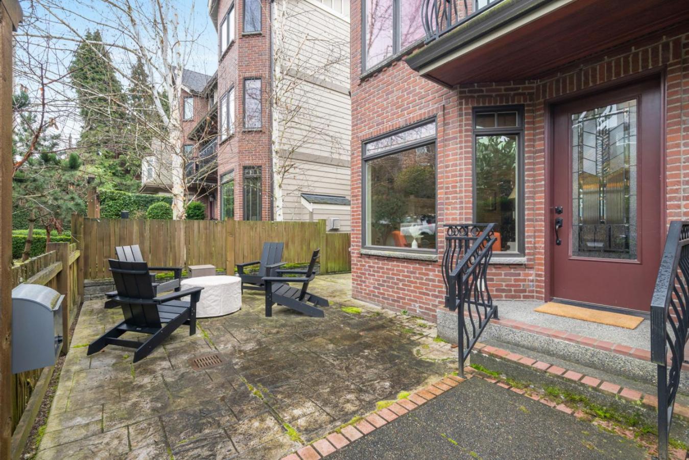3br 2ba Kinnear Townhouse In Queen Anne,