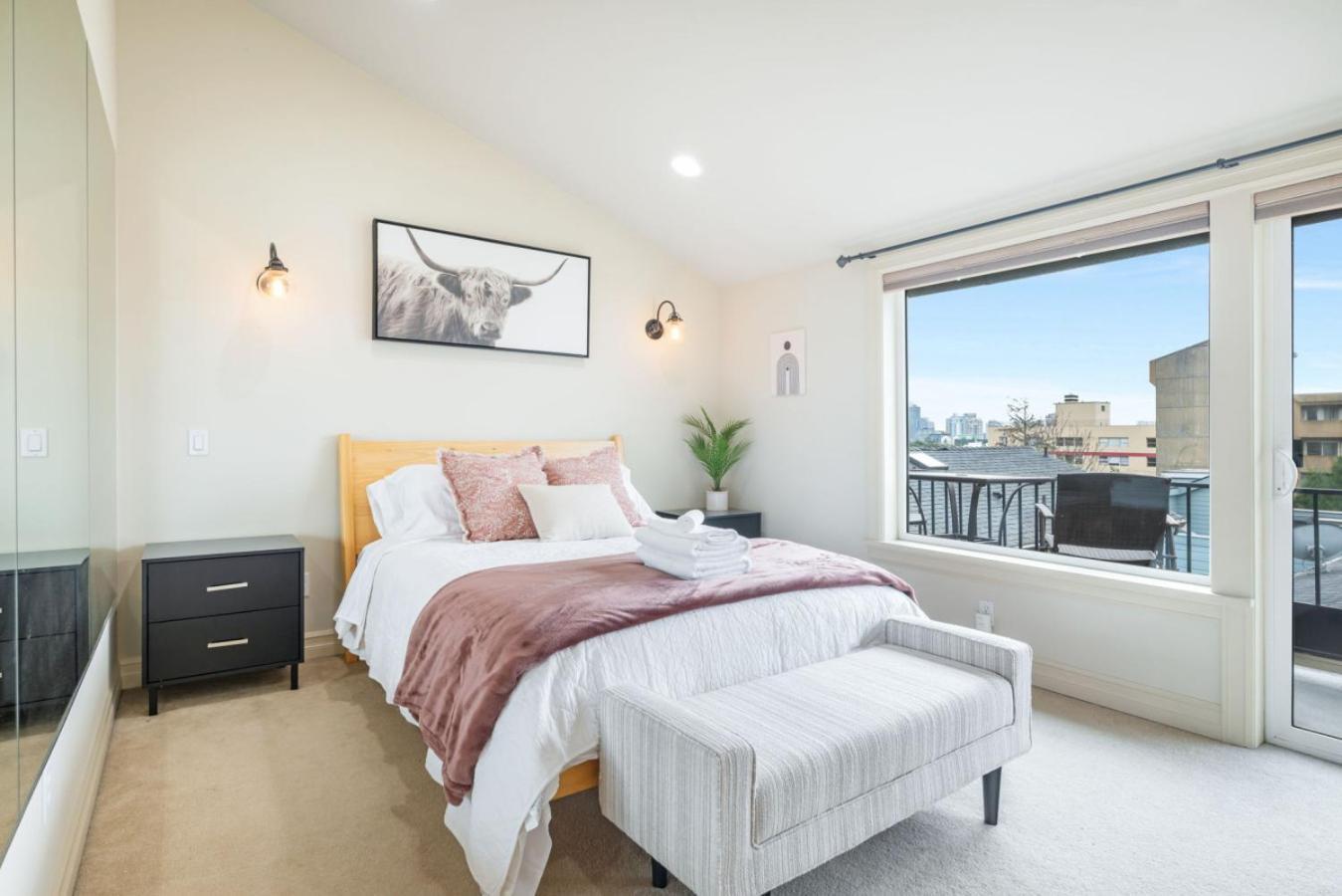 3br 2ba Kinnear Townhouse In Queen Anne, * Seattle