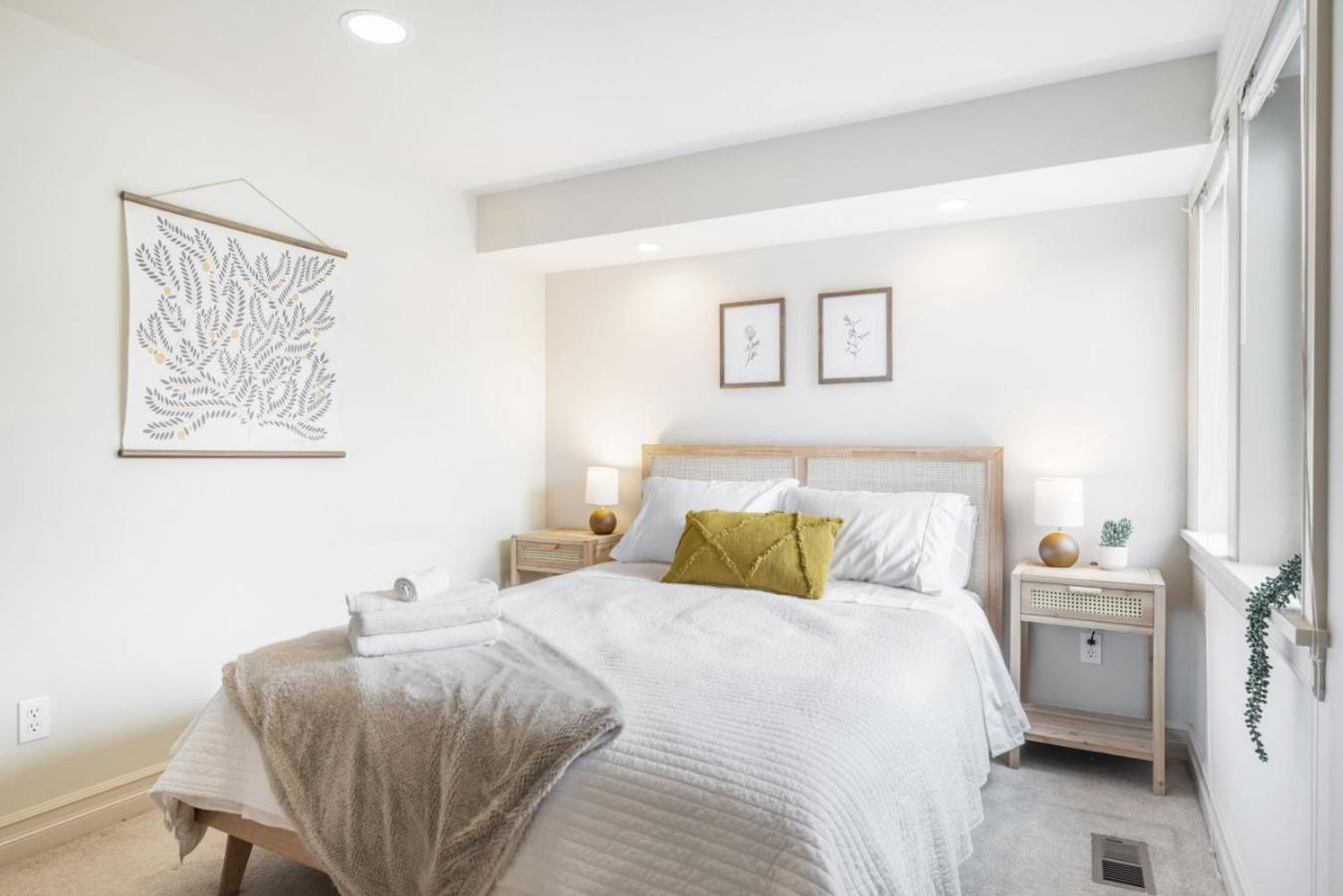3br 2ba Kinnear Townhouse In Queen Anne,