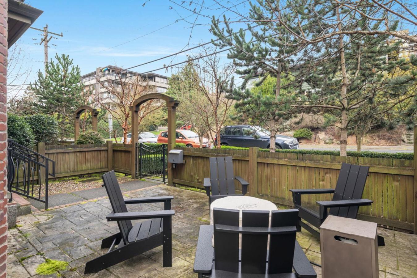 Holiday home 3br 2ba Kinnear Townhouse In Queen Anne, Seattle