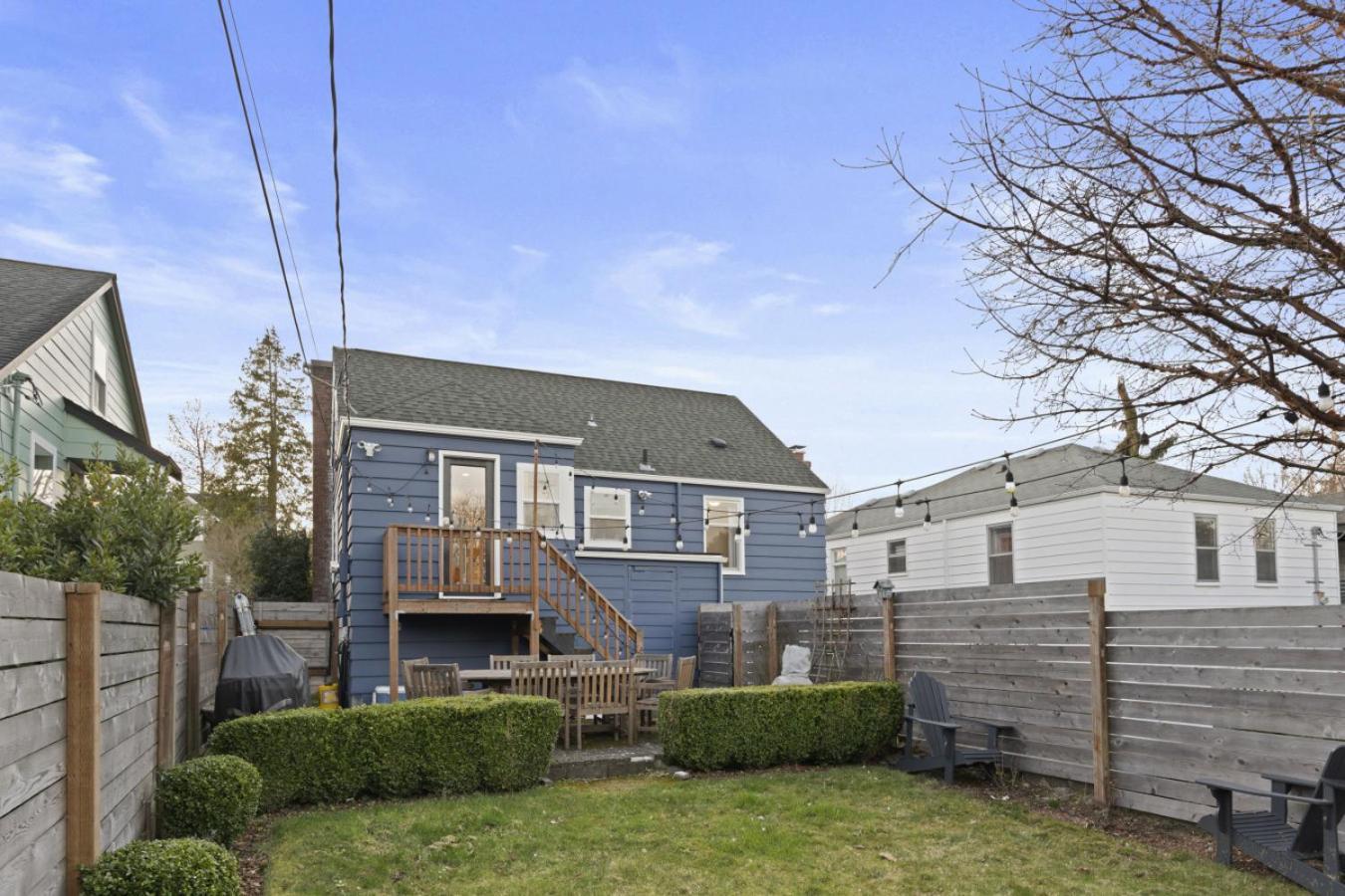 3br 2ba Ballard Blue, *