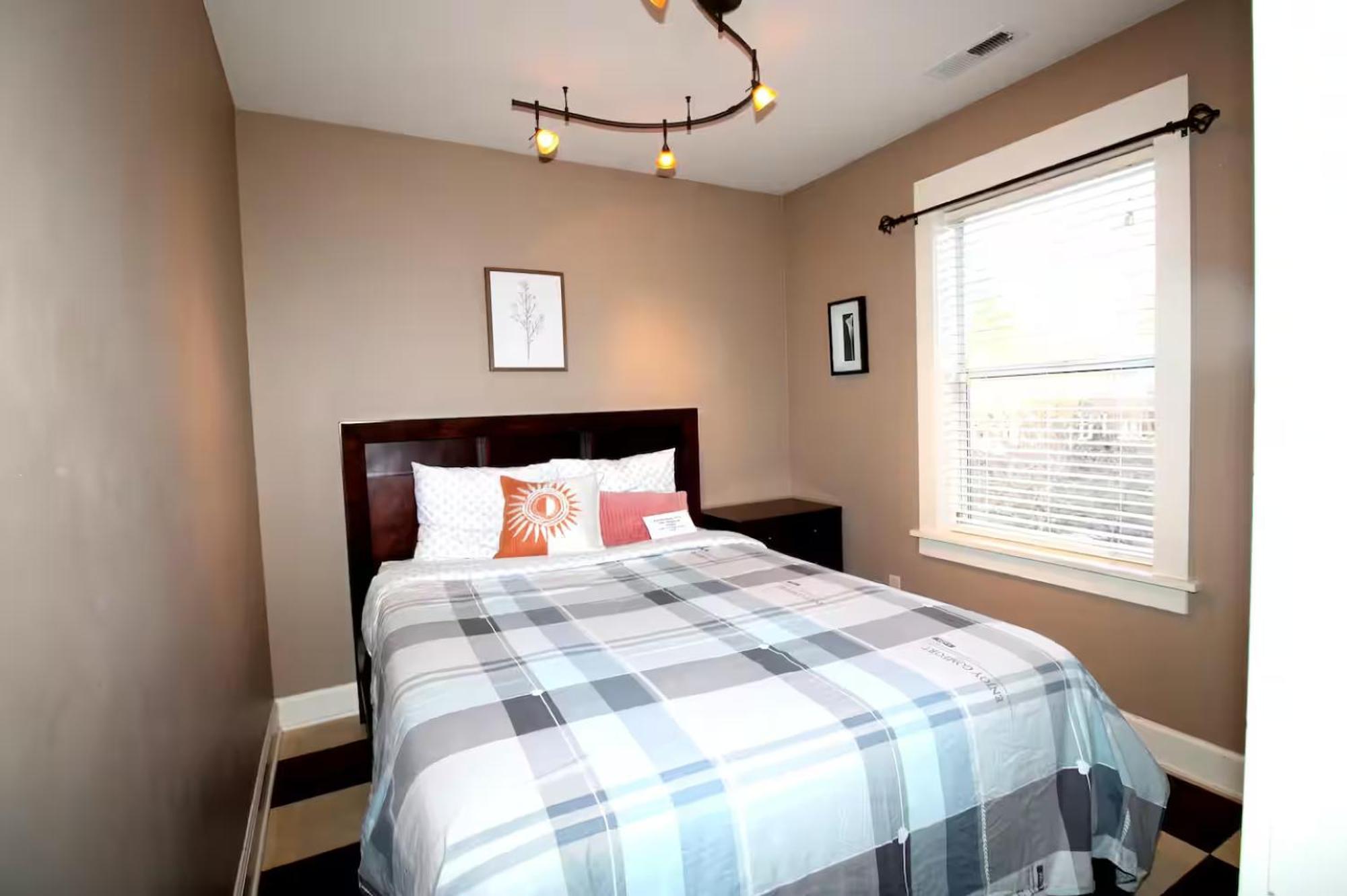 Escape Queen Anne W Private Deck 5* Seattle