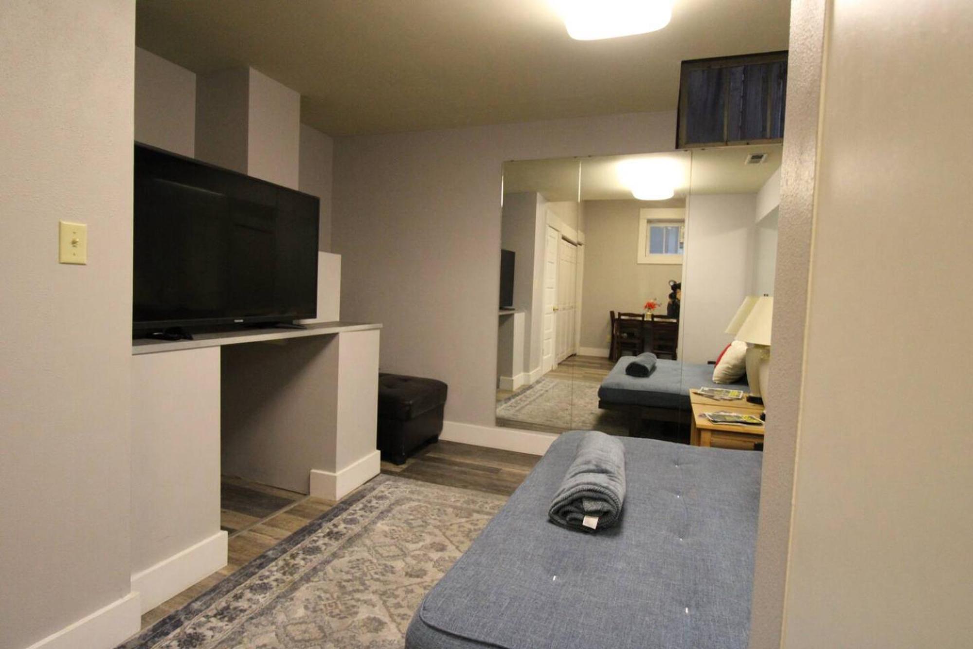 Escape Queen Anne W Private Deck 5* Seattle