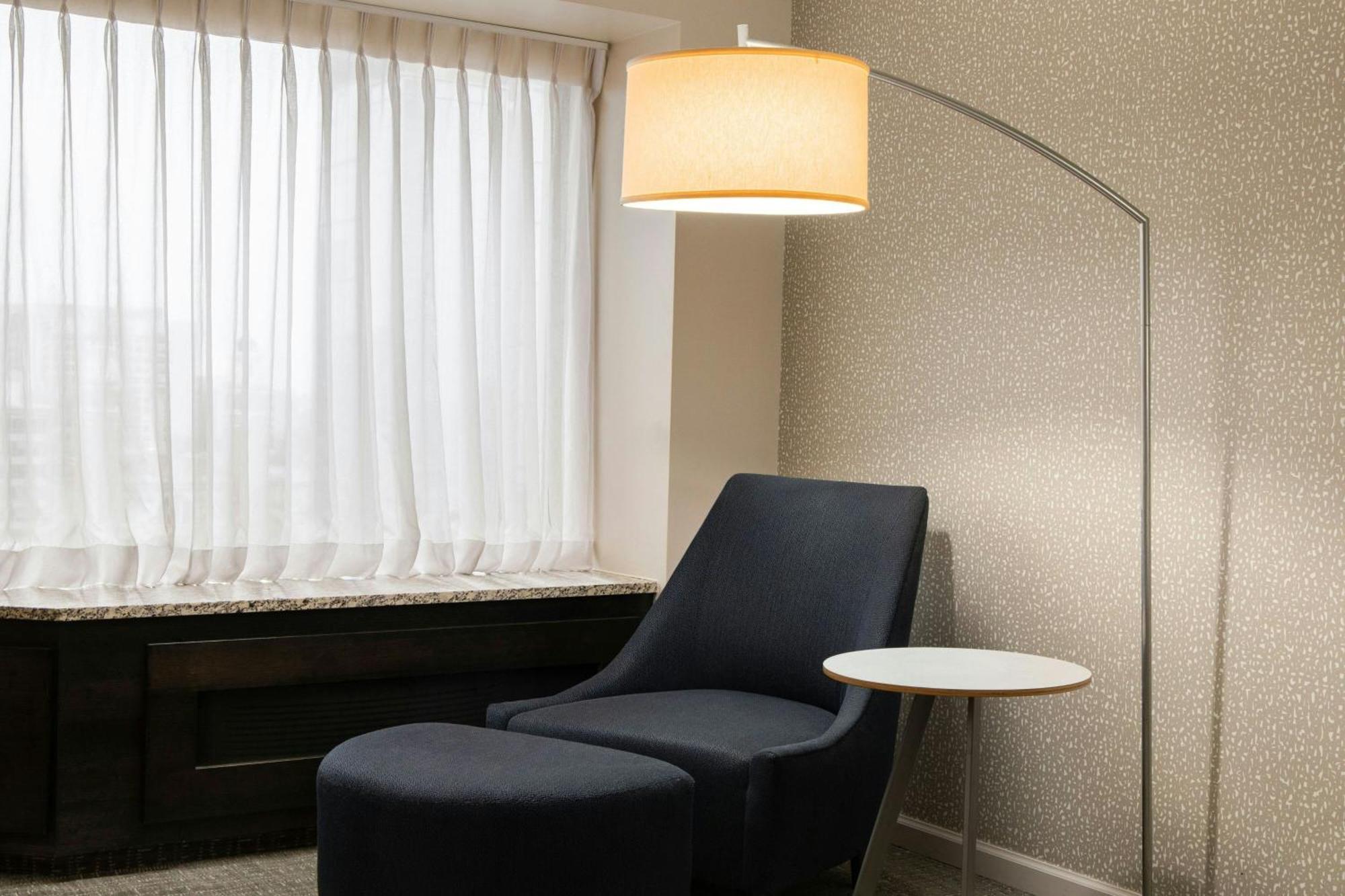 Hotel Renaissance Seattle