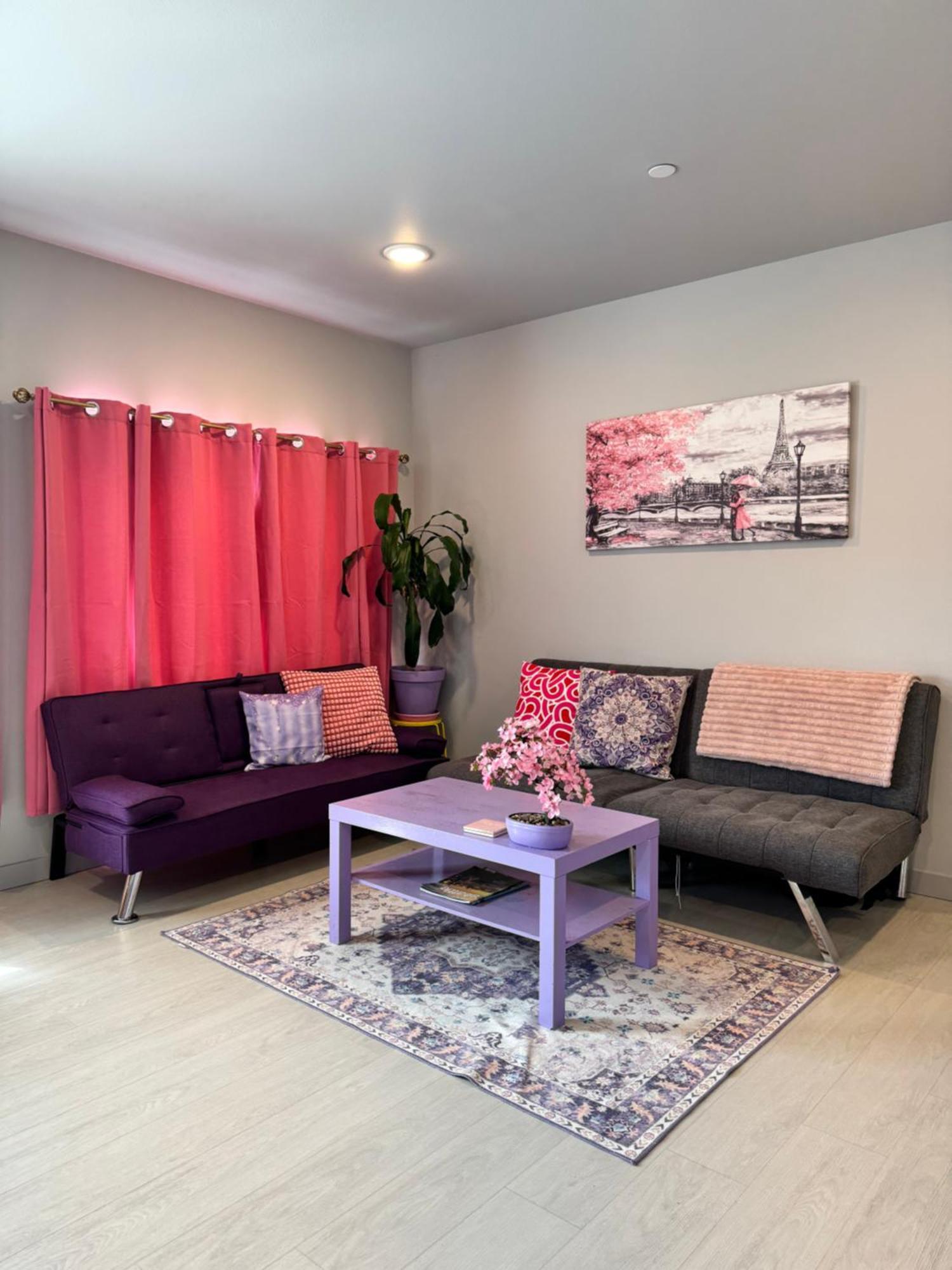 Apartment Alki Oasis: Modern Near & Downtown Seattle
