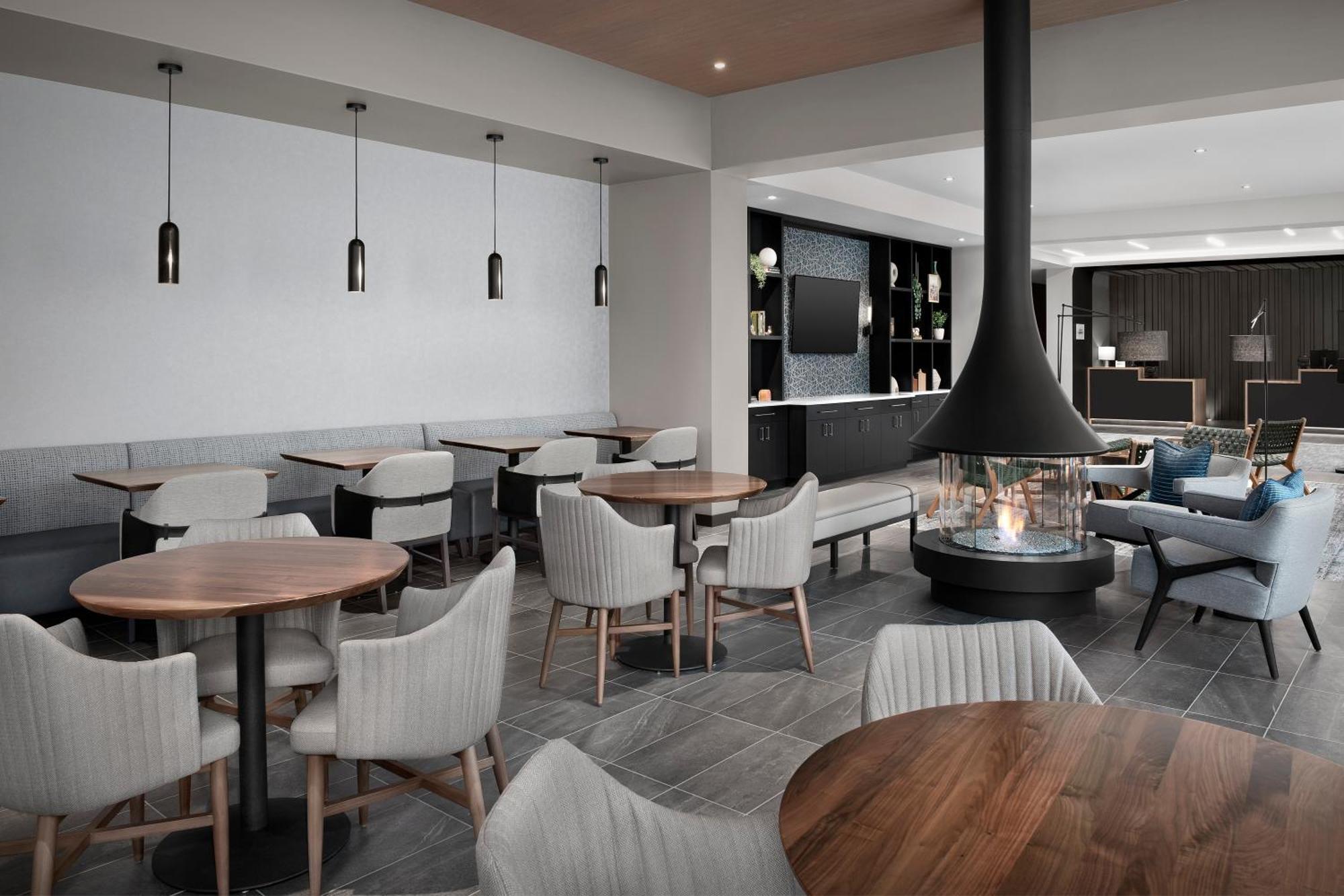 By Marriott Northgate Station 3*