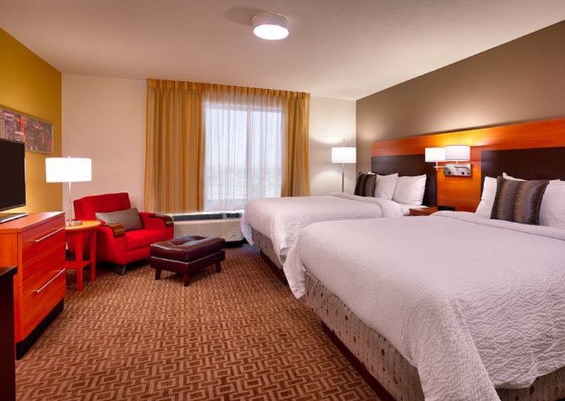 Hotel By Marriott District 3*
