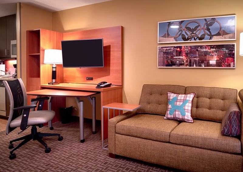 By Marriott District 3*