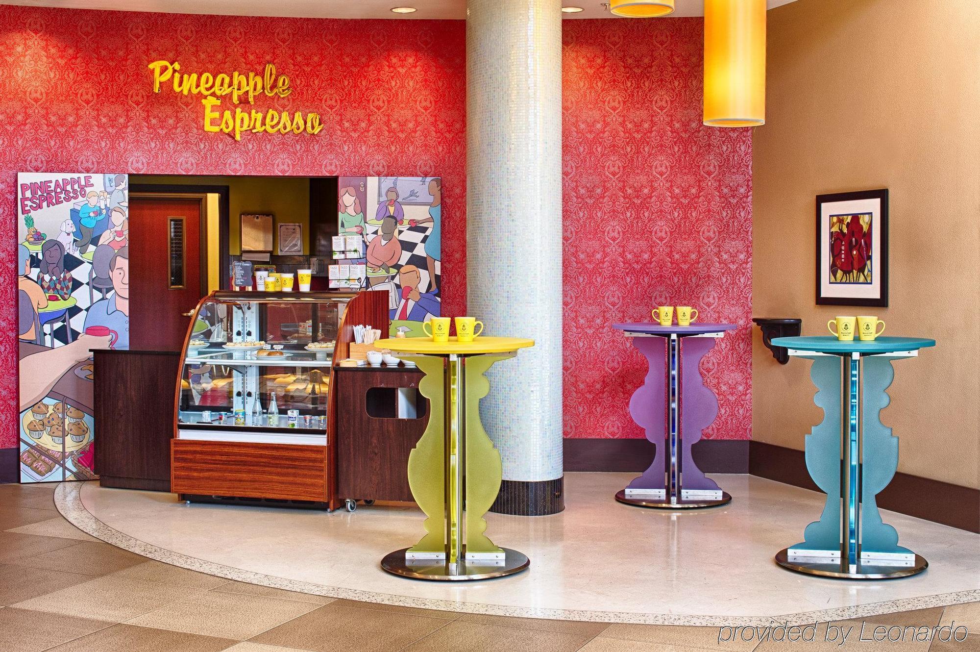 Staypineapple, The Maxwell Hotel, Center Seattle