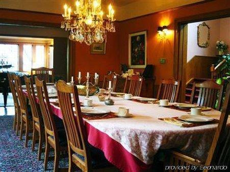 Bacon Mansion Bed & Breakfast Seattle