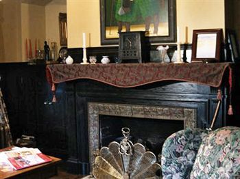 Bacon Mansion Bed & Breakfast 3*