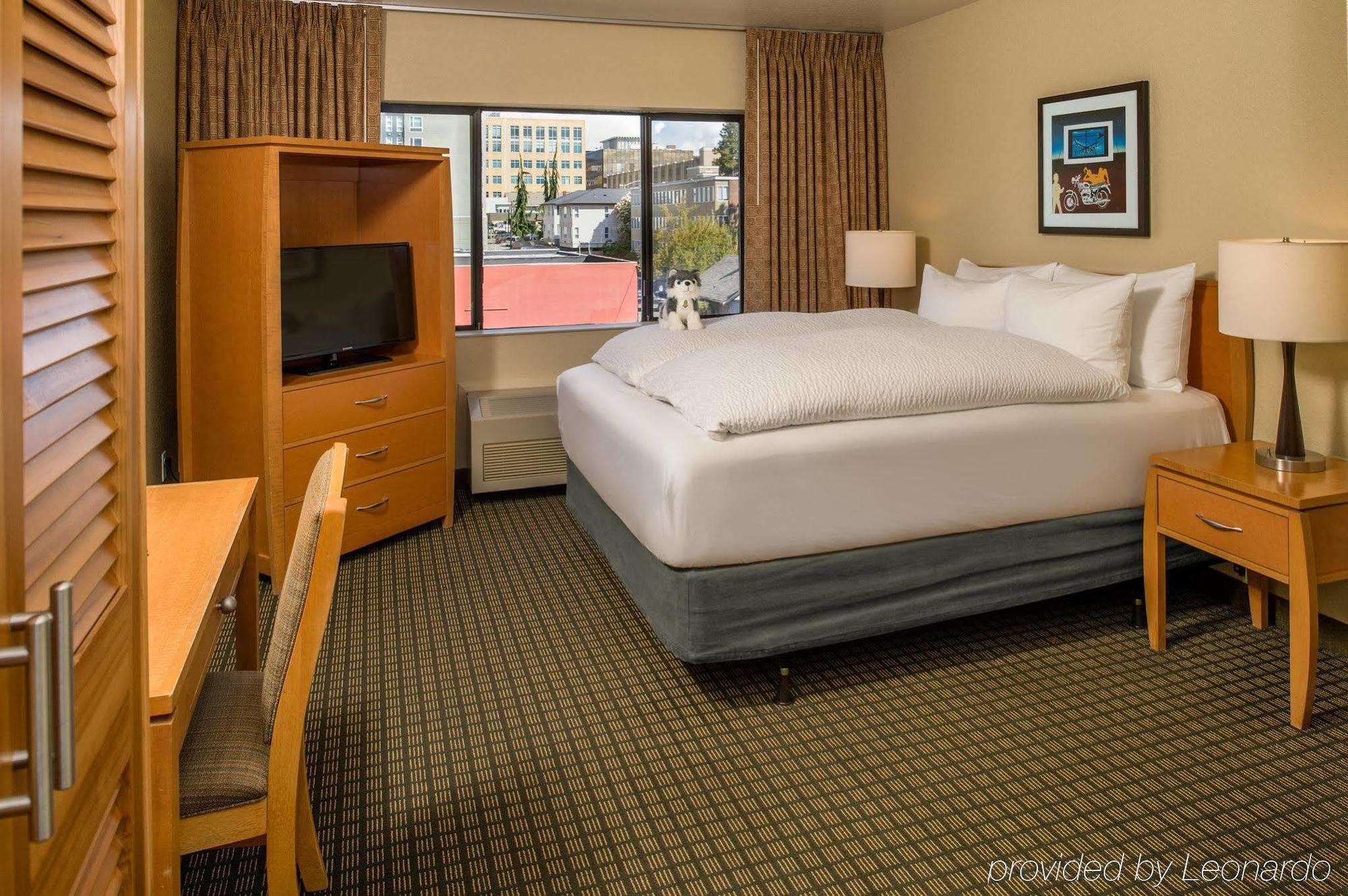 Staypineapple, Inn, District 3* Seattle