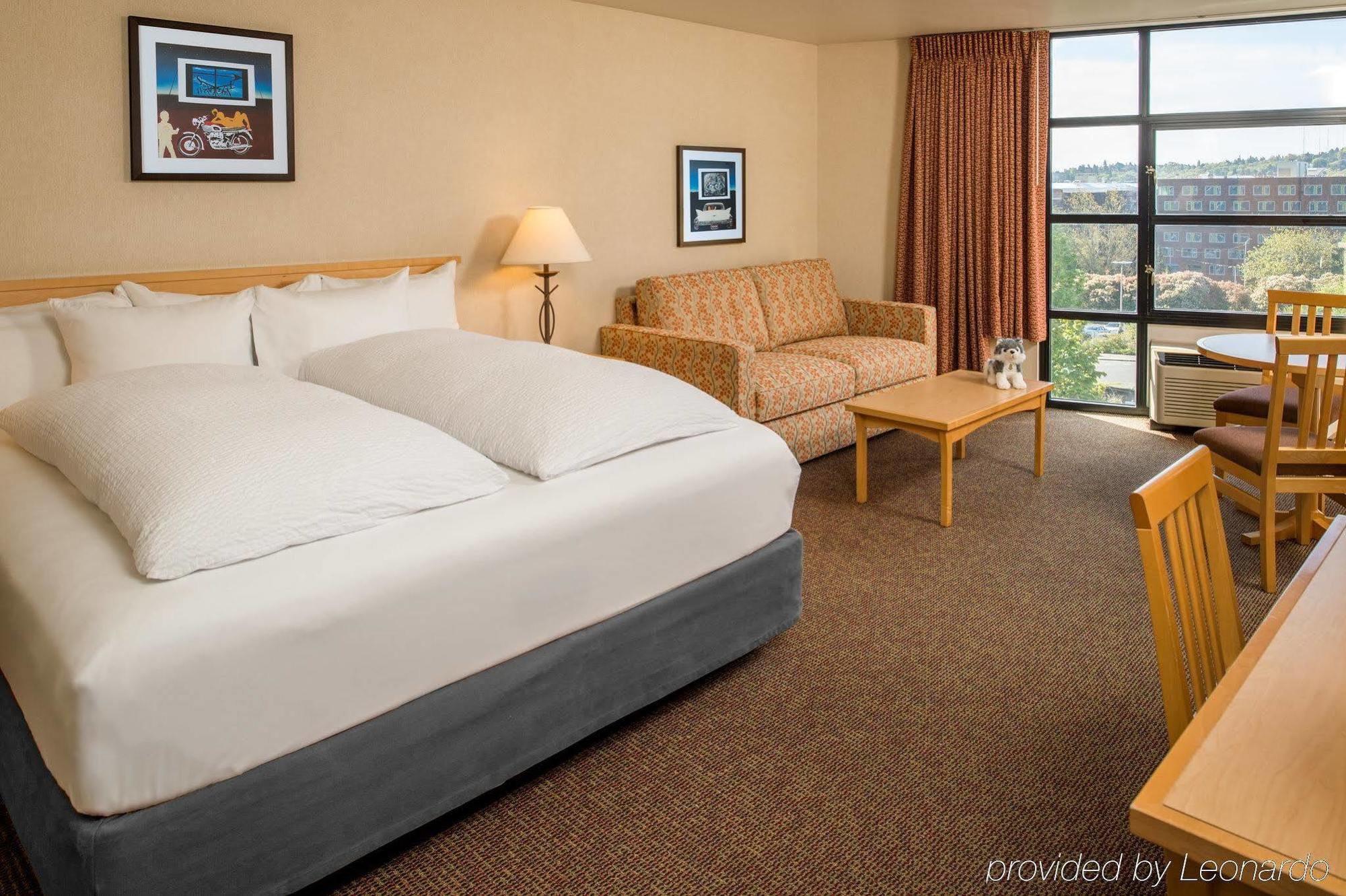 Staypineapple, Inn, District Hotel 3*