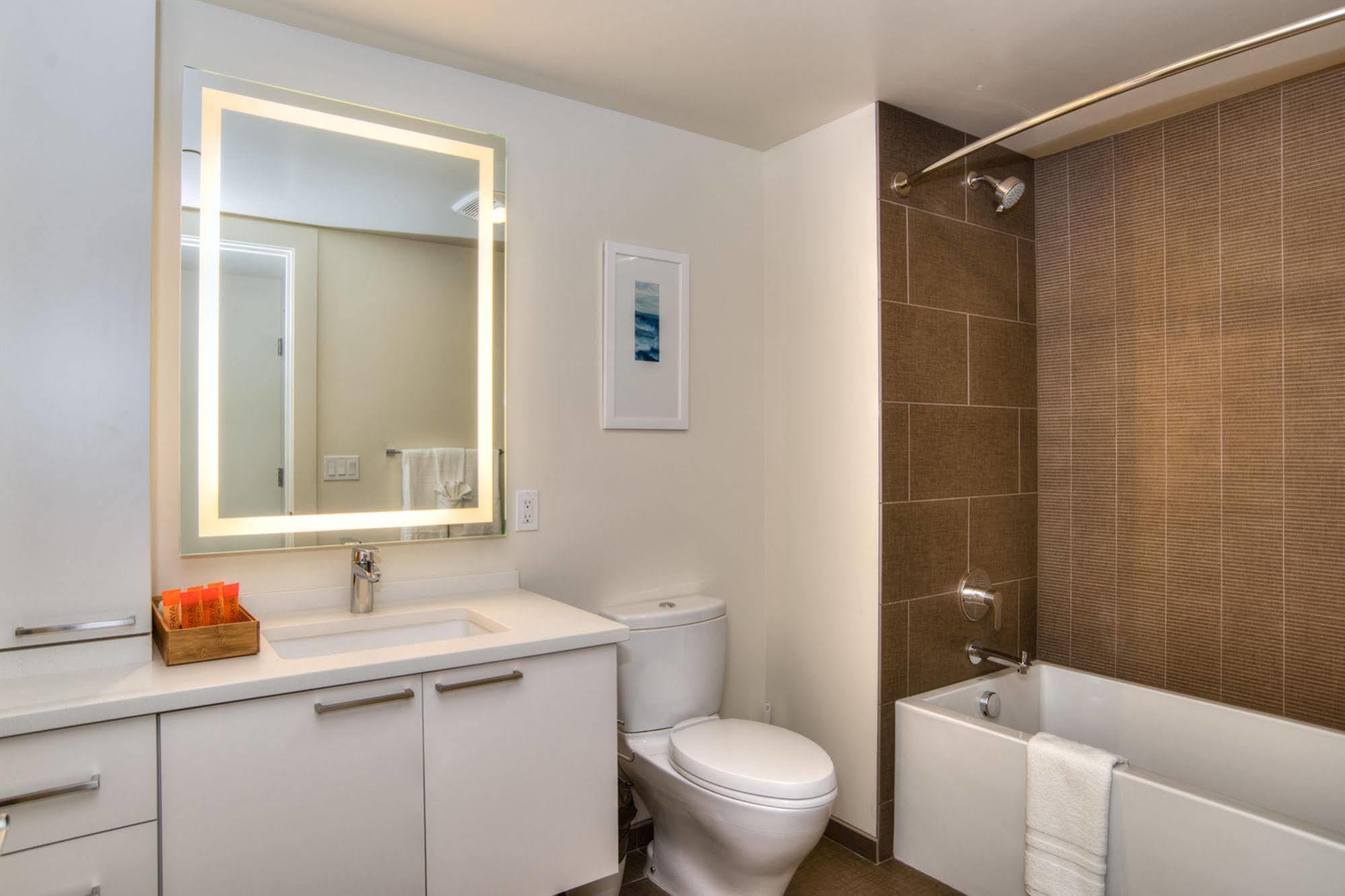 Furnished In Pine Street *