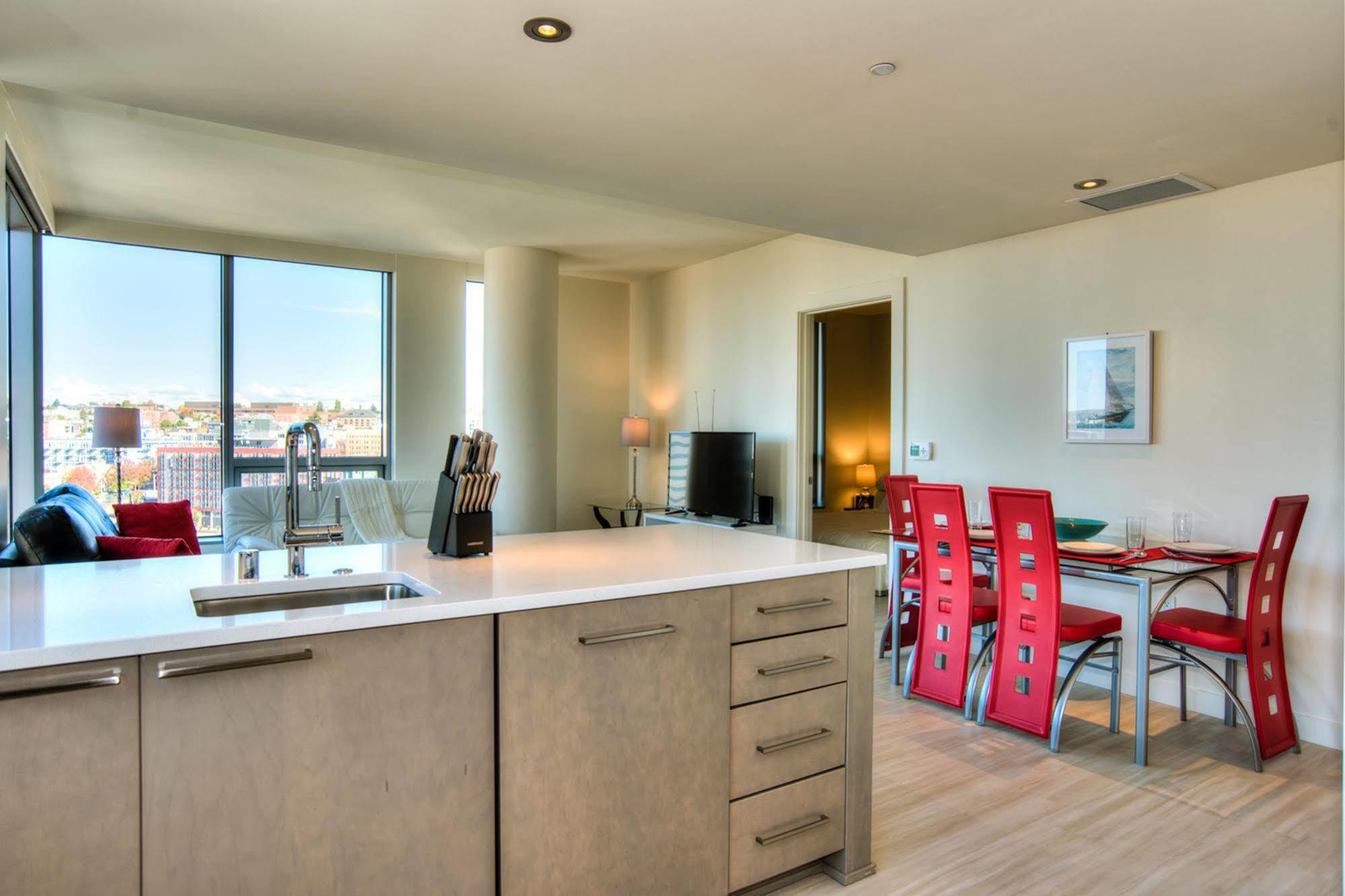 Furnished In Pine Street Apartment *
