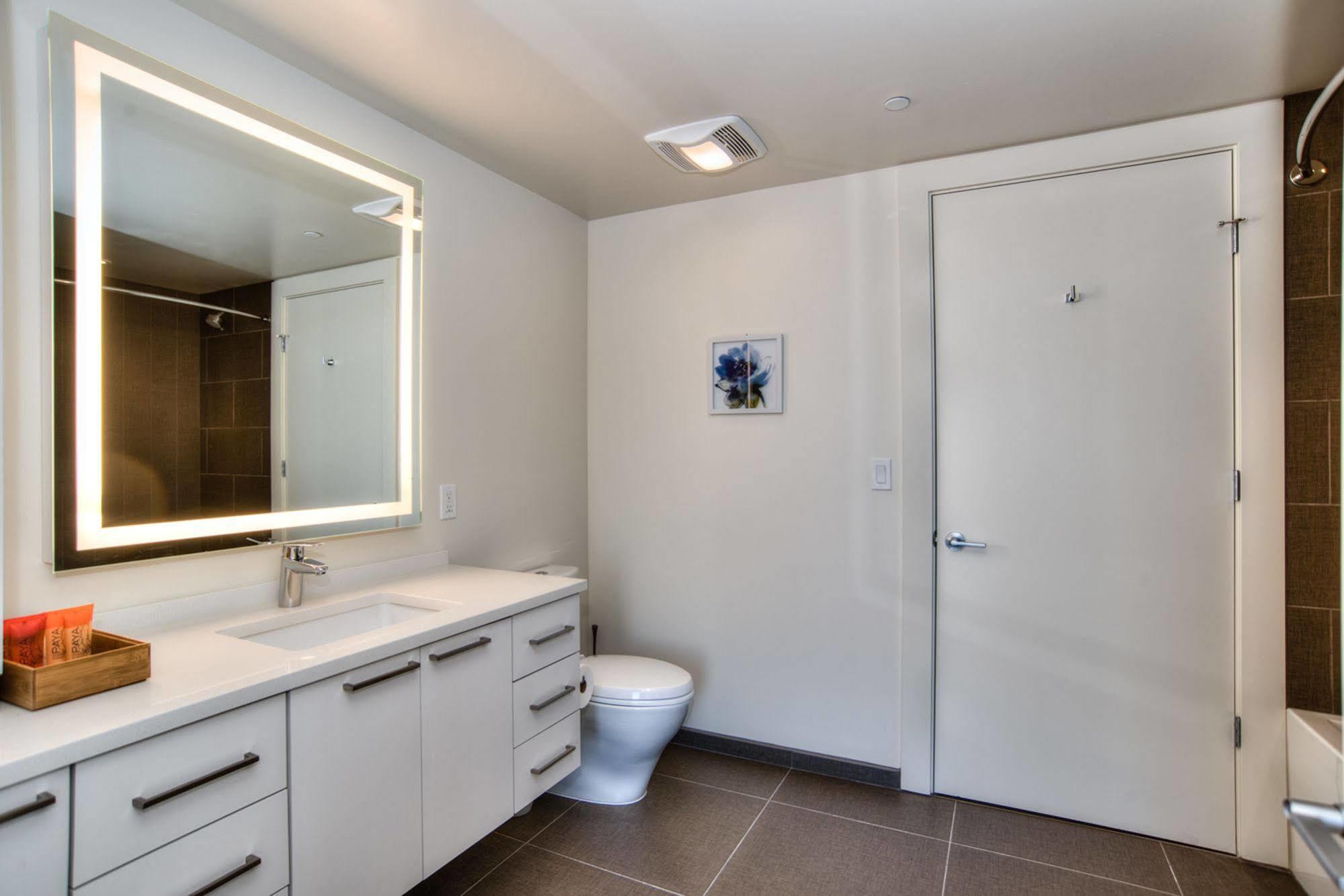 Apartment Furnished In Pine Street *
