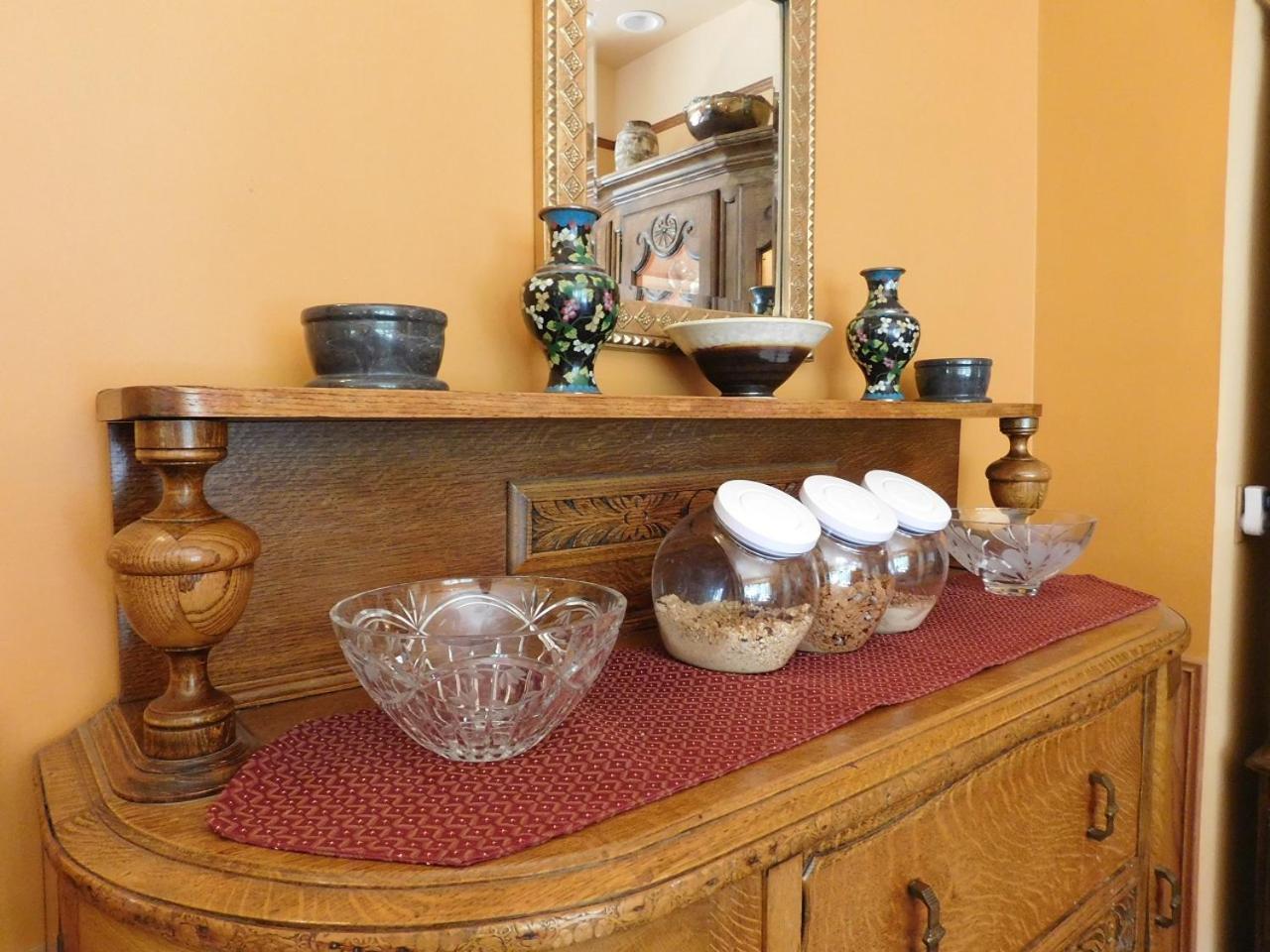Bacon Mansion Bed & Breakfast 3*