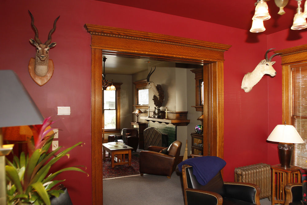 Gaslight Inn 3*