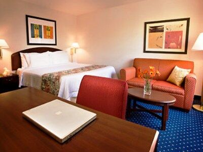Courtyard Downtown/lake Union Hotel 3*