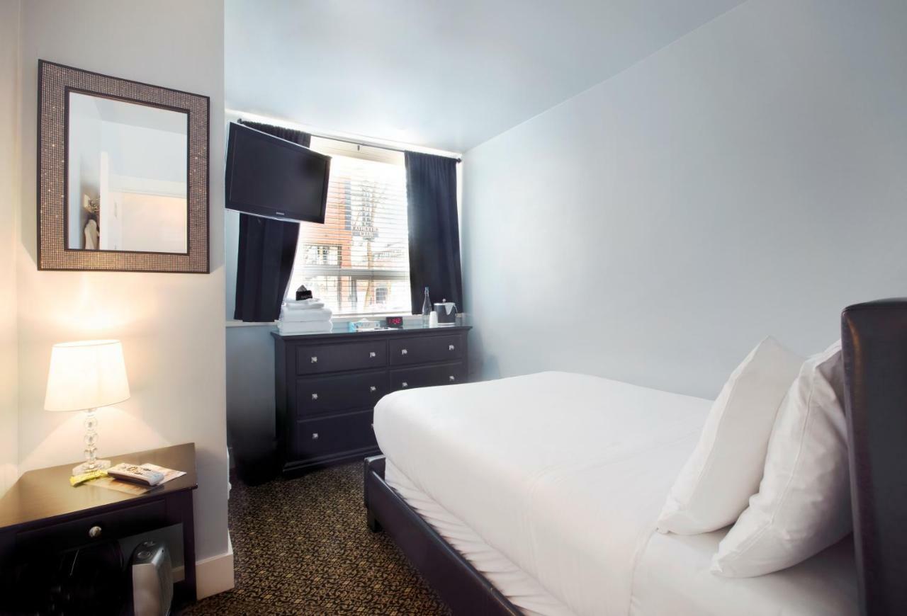 Hotel Ballard