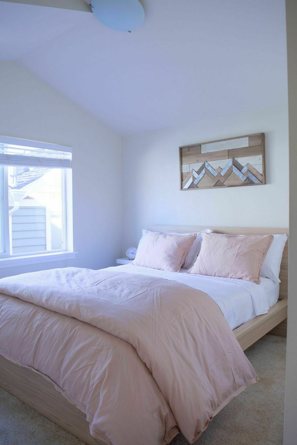 Super Spacious Modern Townhome Holiday home