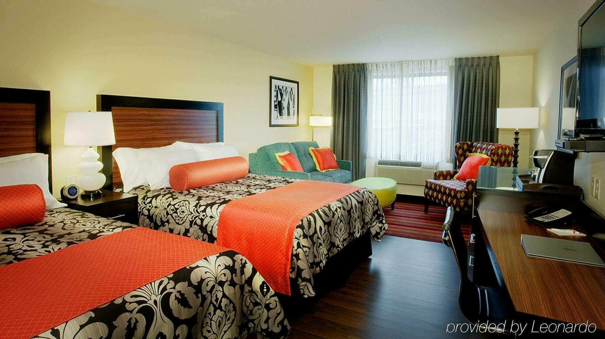 Hotel Staypineapple, The Maxwell Hotel, Center Seattle