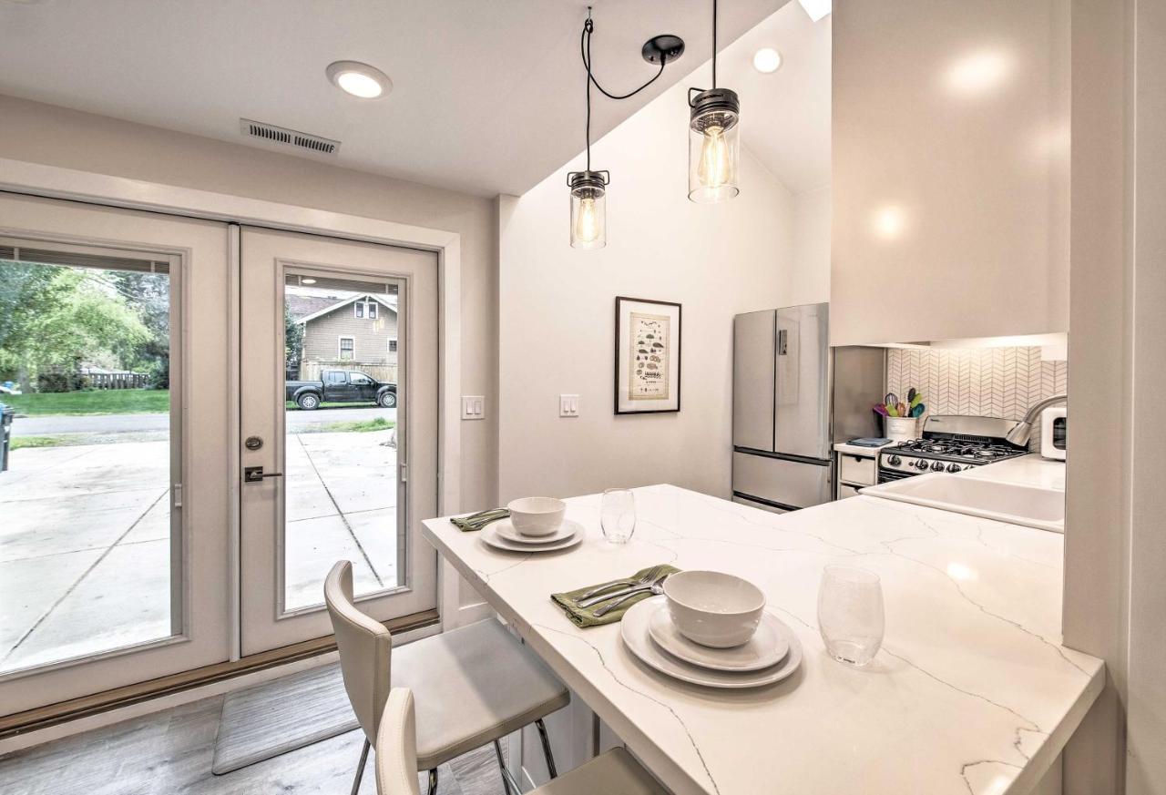 Sleek Modern With Patio, 8 Mi To Dtwn Seattle! * Seattle